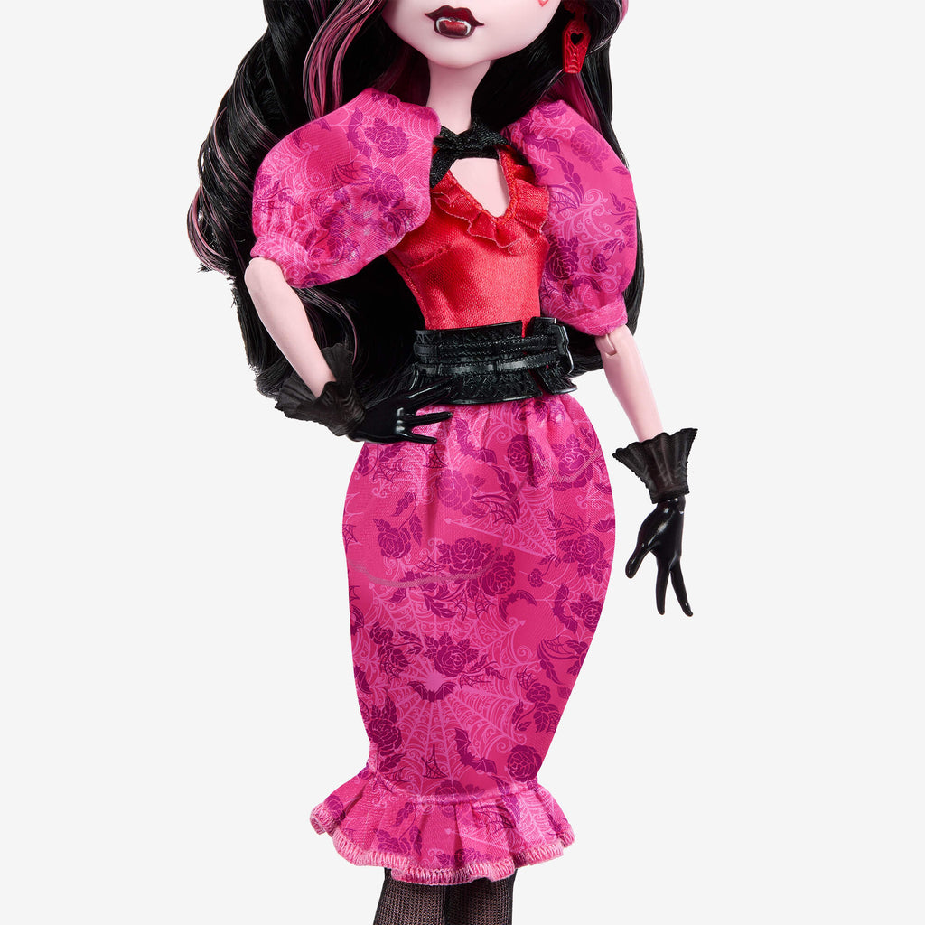 Monster High Draculaura and Clawd Wolf Howliday Love 2-Pack